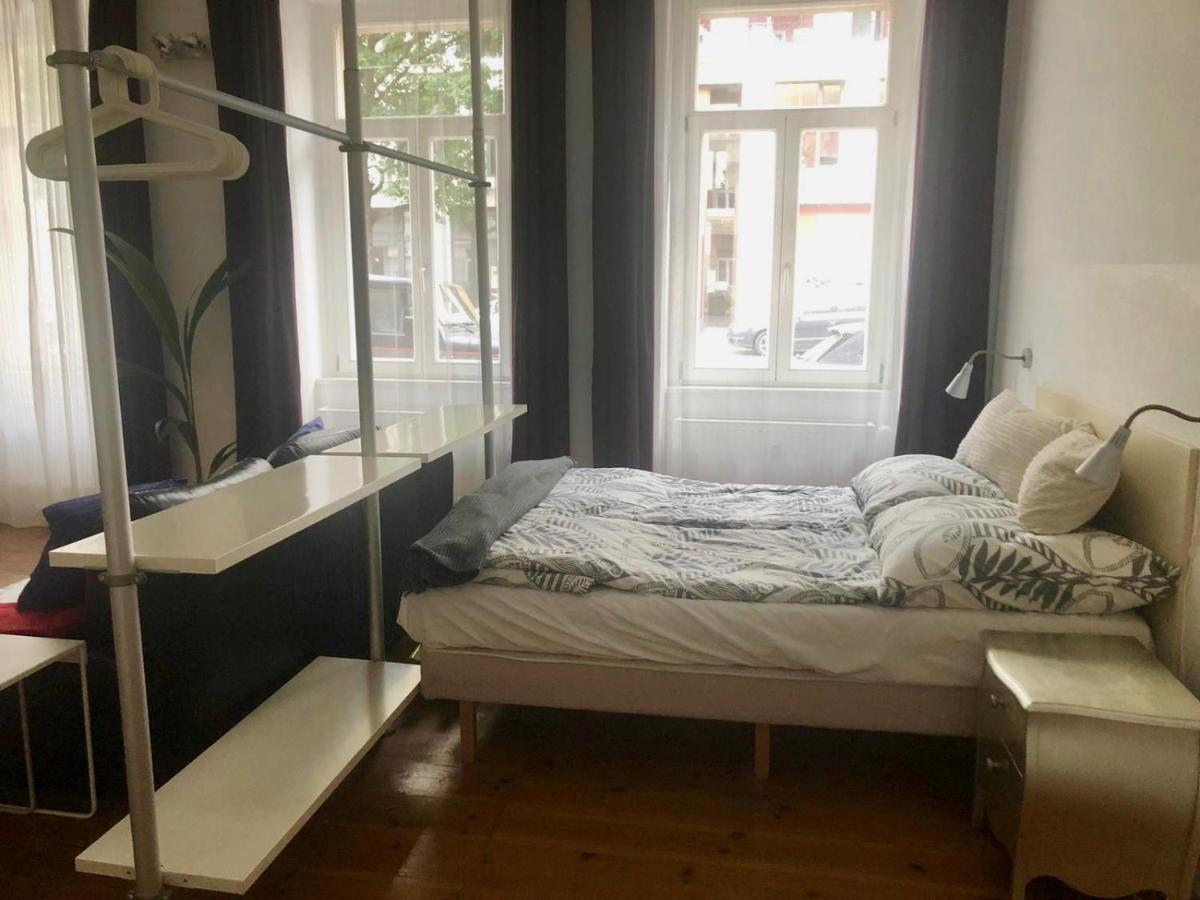 Nice Studio In Friedrichschain Area Appartement