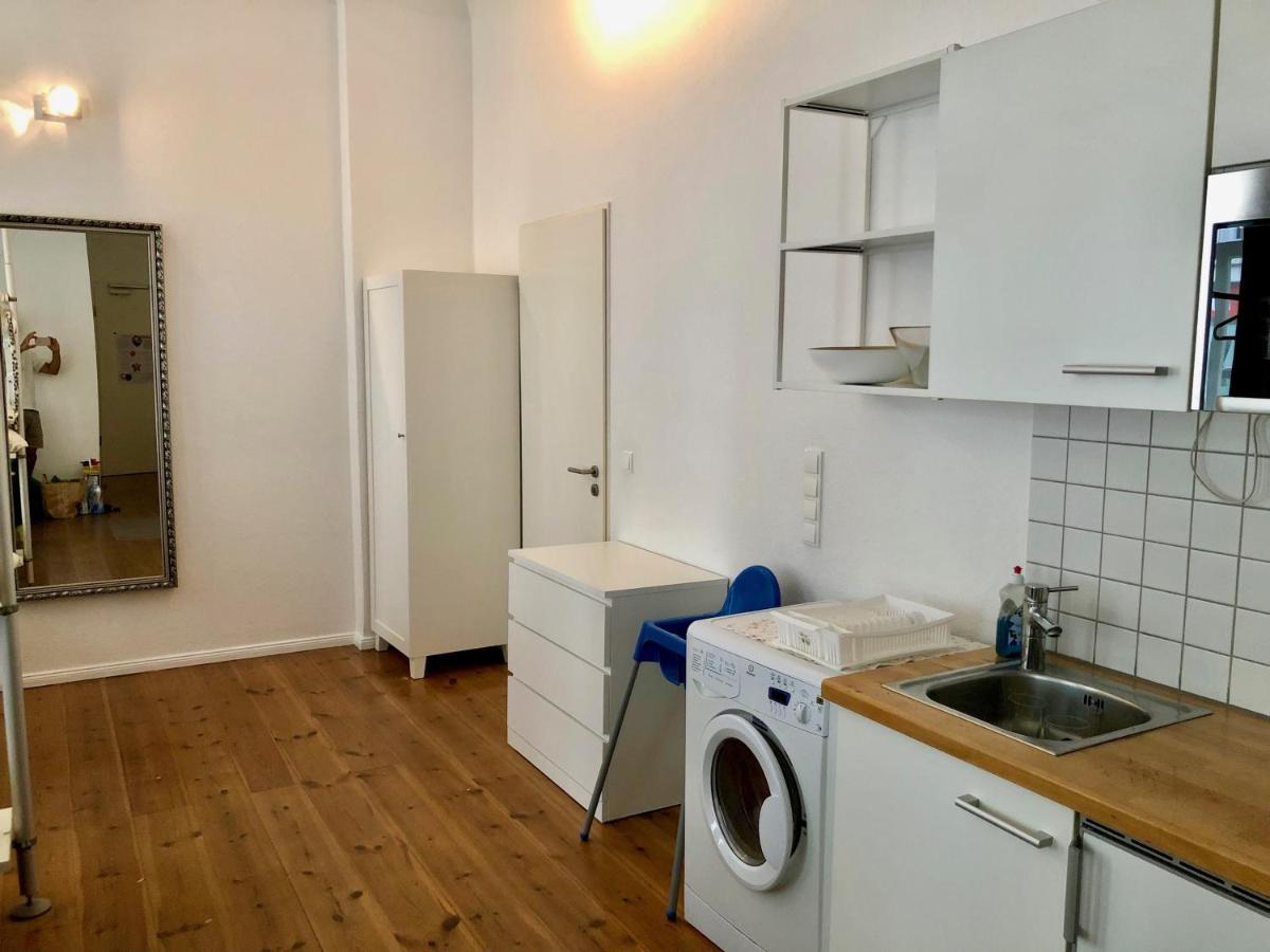 Nice Studio In Friedrichschain Area * Berlijn